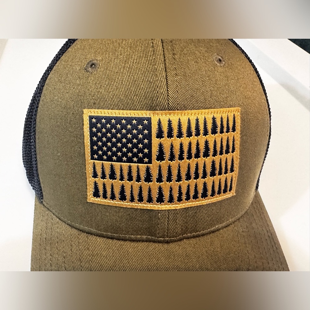 Columbia U.S Flag Trucker Hat